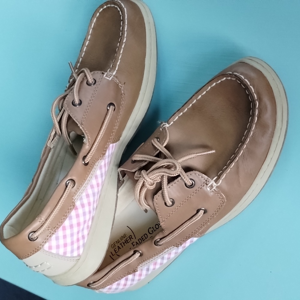 Genuine Leather Faded Glory women's boat shoes